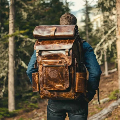 New Design Large Capacity Brown Genuine Leather Backpack Vintage Laptop Backpack for Hiking